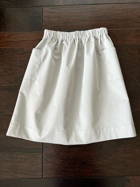 Junee Jr Light Gray  Elastic Waist A-Line Skirt with Patch Pockets; Size 10